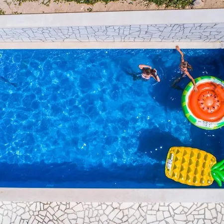 Eco With Pool Вилла *
