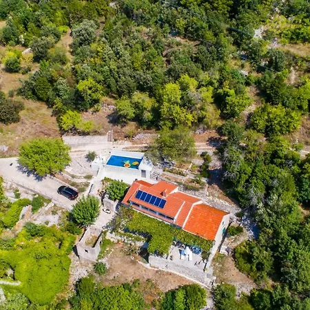 Eco With Pool וילה פודאצה