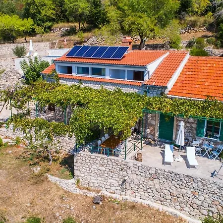 וילה Eco With Pool *