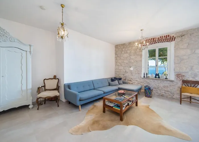 Eco With Pool וילה פודאצה