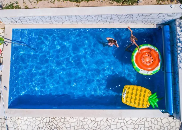 Eco With Pool וילה *