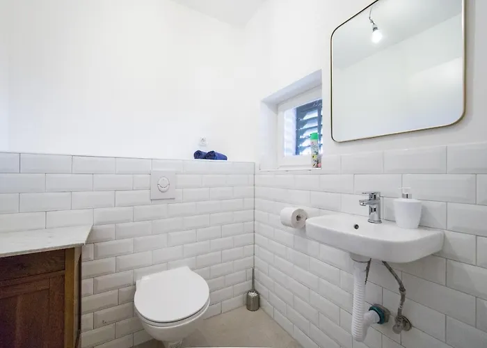 וילה Eco With Pool