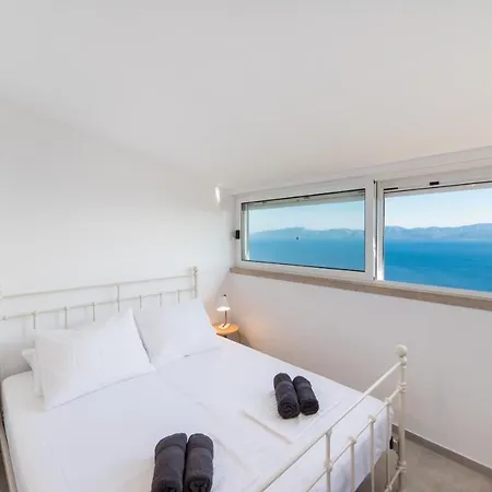 Eco With Pool Podaca