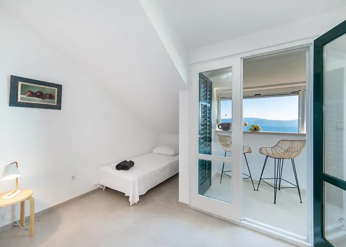 Eco With Pool * Podaca