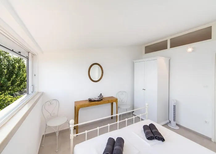 Eco With Pool * Podaca